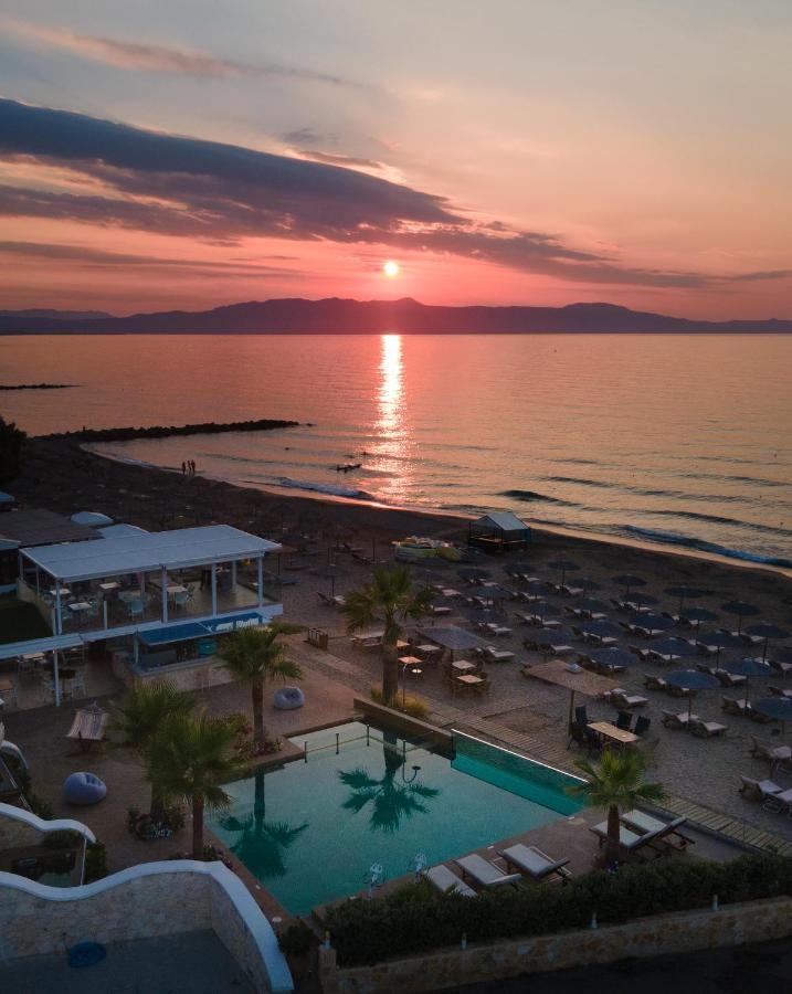 Vergina Beach Hotel Agia Marina Exterior foto